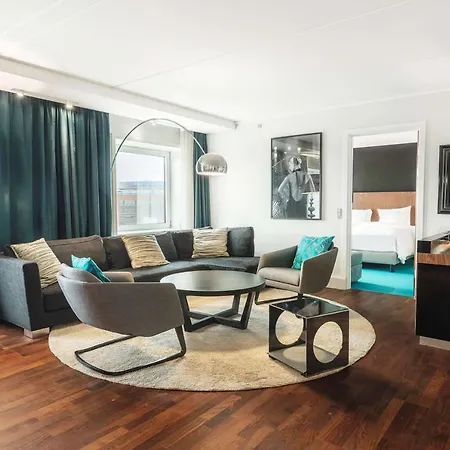 Radisson Blu Scandinavia Szálloda 4*