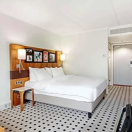 Radisson Blu Scandinavia فندق 4*